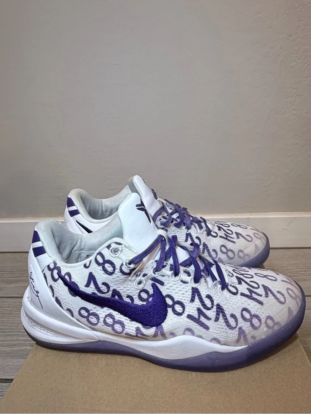 Nike kobes protro 8 White & Purple Low-Top Basketball Shoes w/Numeric Graphic - Picture 4 of 8